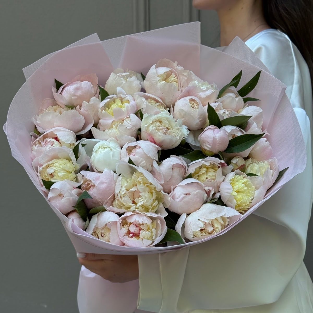 Пион нежно-розовый 35 шт